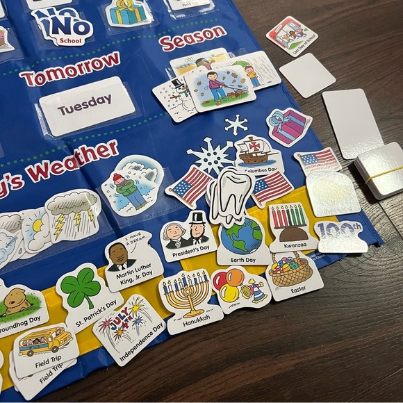 Learning Resources Calendar & Weather Pocket Chart Classroom homeschool - Picture 5 of 8